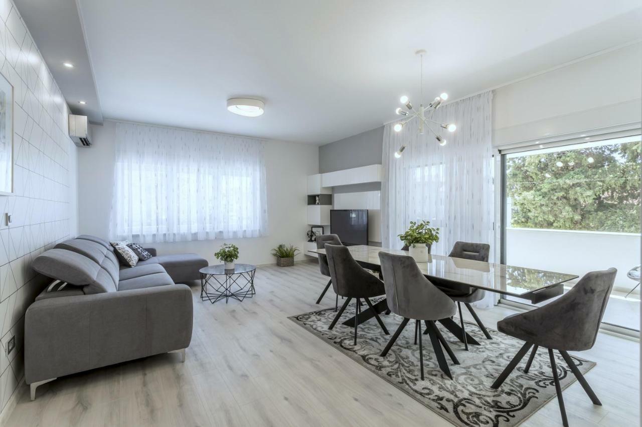 Villa Ema Kastela With Private Heated Pool Exterior foto