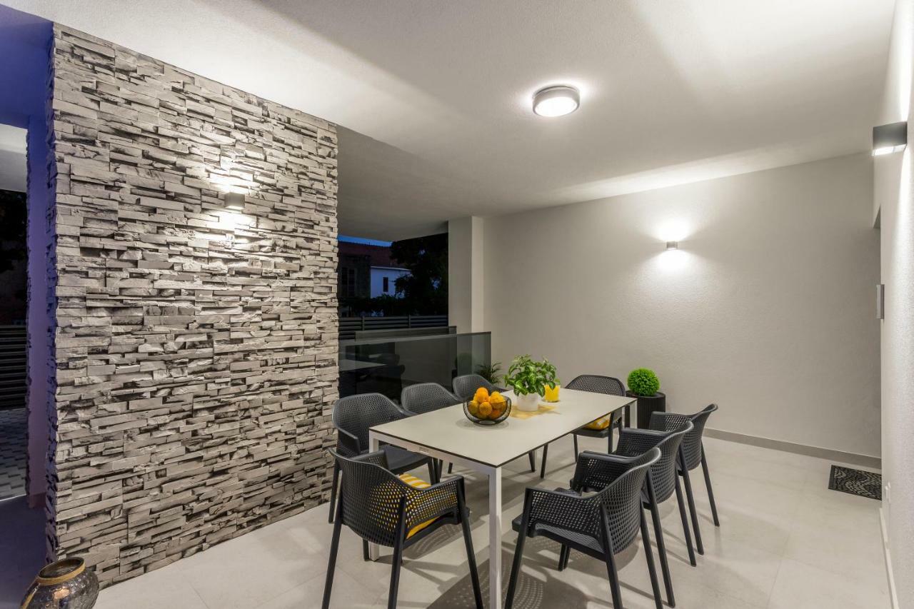 Villa Ema Kastela With Private Heated Pool Exterior foto